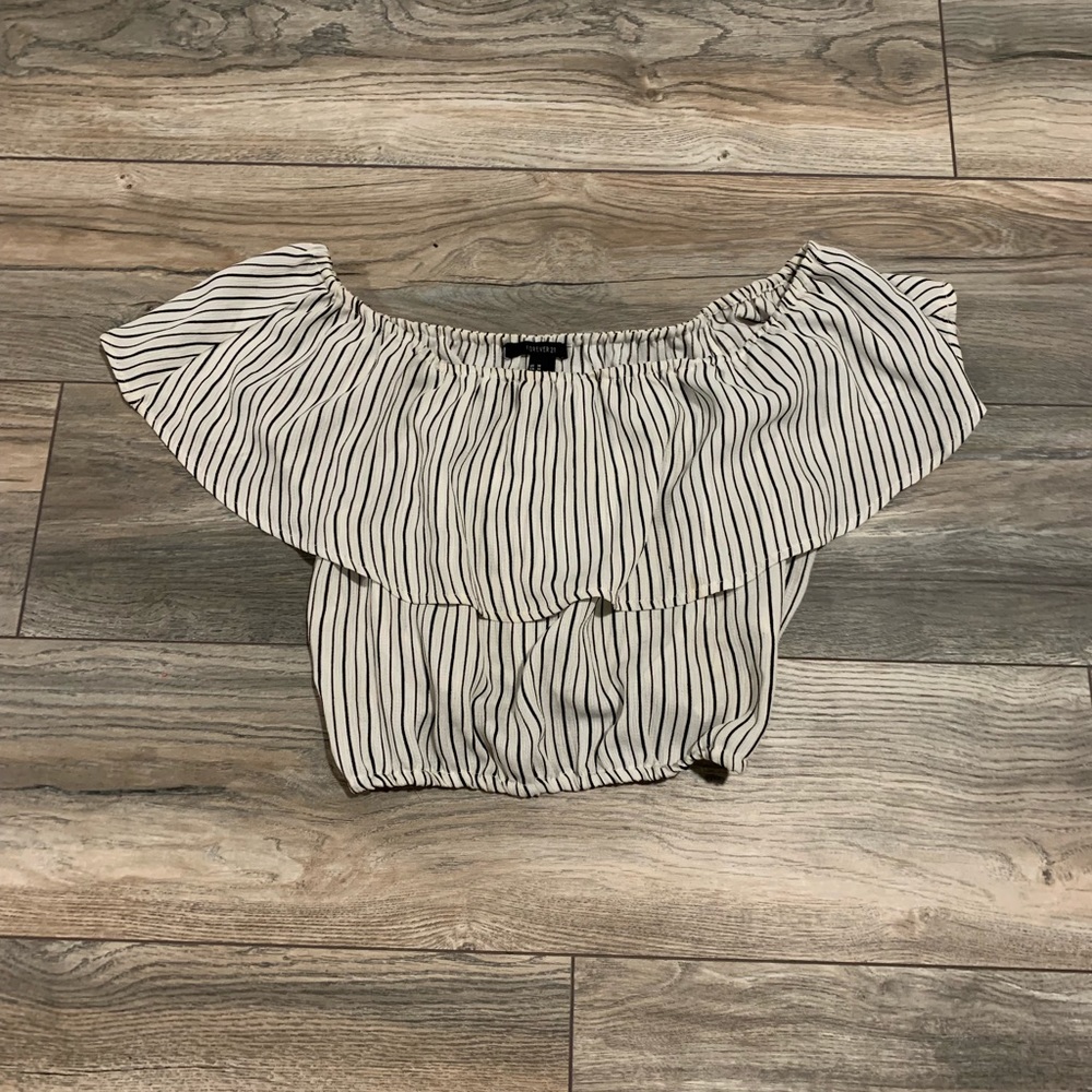 Super cute crop top